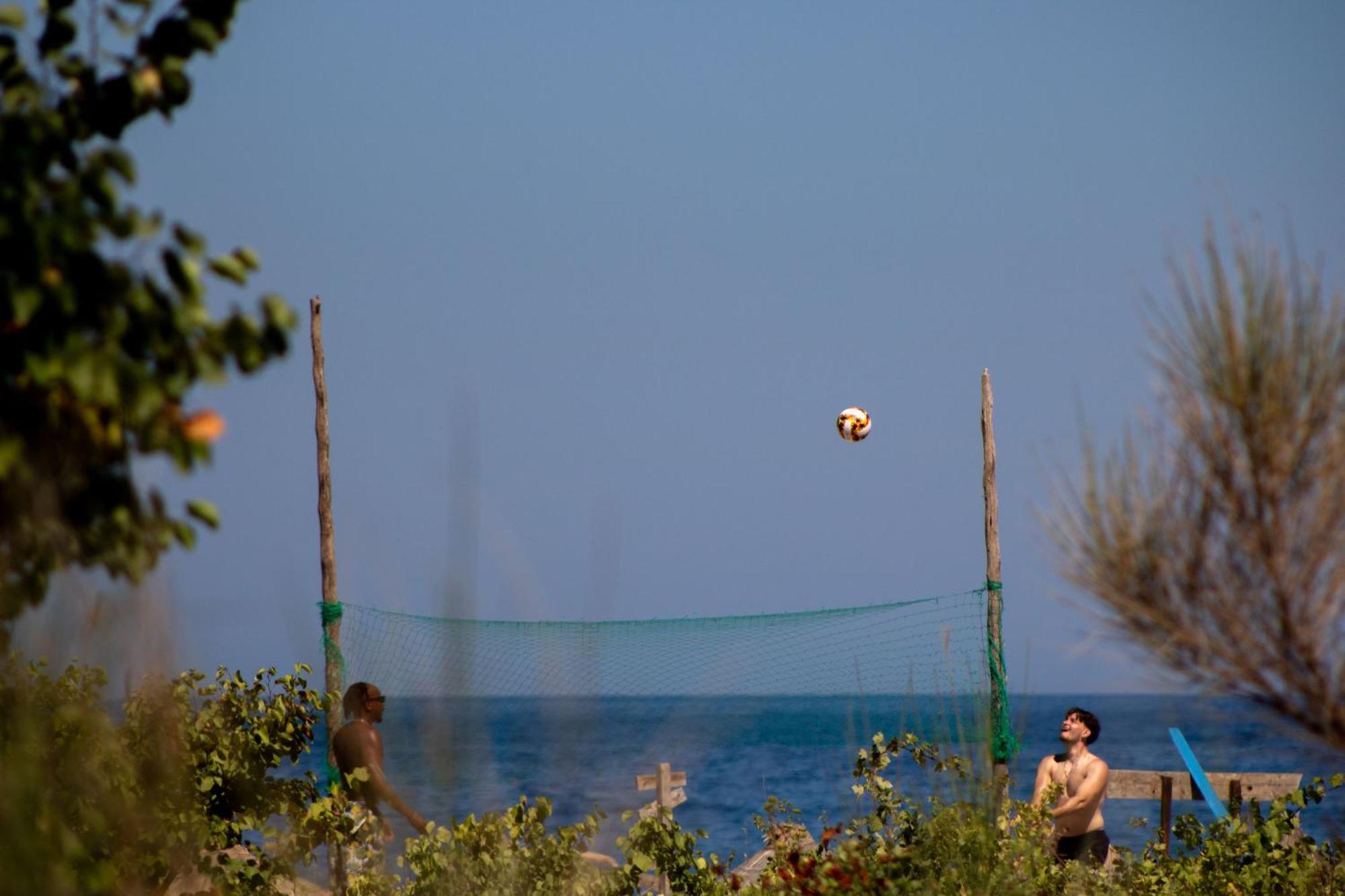 Lost Paradise Eco Camping Himare Esterno foto