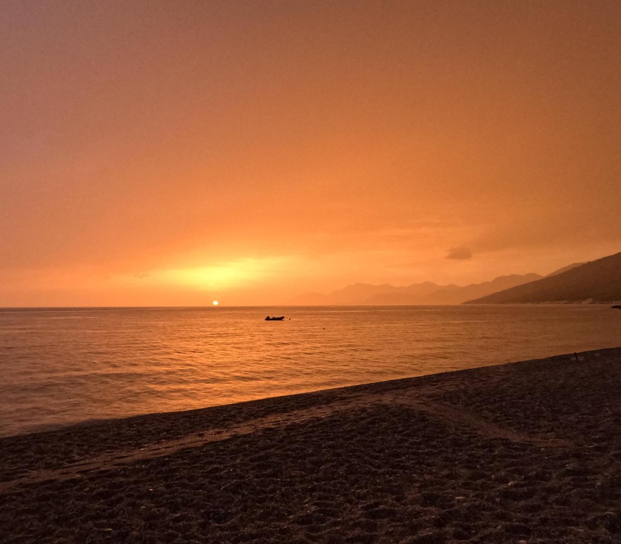 Lost Paradise Eco Camping Himare Esterno foto